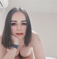 Nueng Nueng - Acompañantes transexual in Abu Dhabi