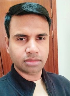 Nur - Male escort in Riyadh Photo 1 of 1