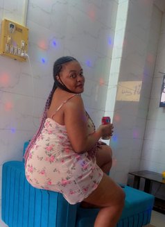 Nura From South Africa - puta in Al Juffair Photo 27 of 30