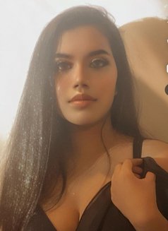 Nura New - companion in Dammam Photo 1 of 3