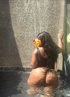 NURATI gold girl Real meet &cam show - puta in Bangalore Photo 1 of 5