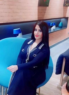 Nuri - escort in Doha Photo 4 of 6