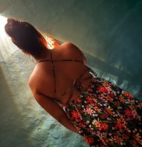 2 in 1 Nuru & Full body Massage - masseuse in Colombo