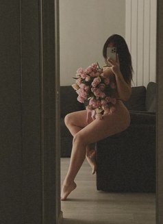 NURU GEL PROFESSIONMASSAGE SERVICE 🇲🇾 - escort in Muscat Photo 14 of 14