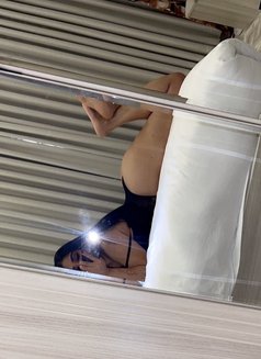 NURU GEL PROFESSIONMASSAGE SERVICE 🇲🇾 - escort in Muscat Photo 13 of 15