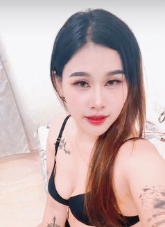 Nuru Massage B2B Massage ' Full service - escort in Muscat Photo 17 of 20
