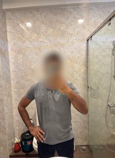 Nuru Masseuse Colombo - masseur in Colombo Photo 2 of 3