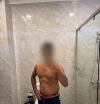 Nuru Masseuse Colombo - masseur in Colombo