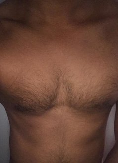 Nuru Masseuse Colombo - Masajista in Colombo Photo 4 of 5