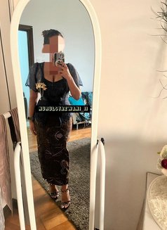 Nurul Syazwani - escort in Athens Photo 6 of 6