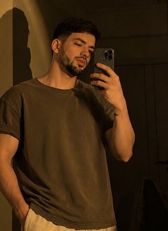 NURXAN XL - Male escort in Riyadh Photo 9 of 12