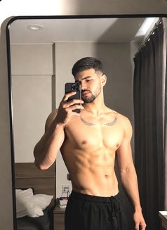 NURXAN XL - Male escort in Riyadh Photo 10 of 12