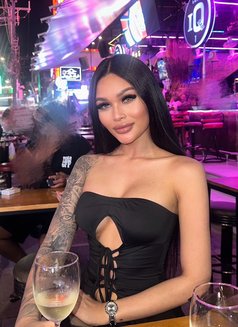 Nutcha - Transsexual escort in Phuket Photo 4 of 6