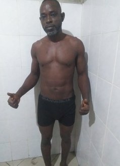 Nutymomo76 - Male escort in Toronto Photo 2 of 6