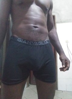 Nutymomo76 - Male escort in Toronto Photo 3 of 6