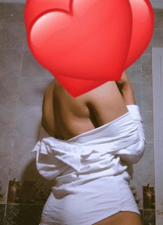 Nuuttellaa Cairo - escort in Cairo Photo 5 of 13