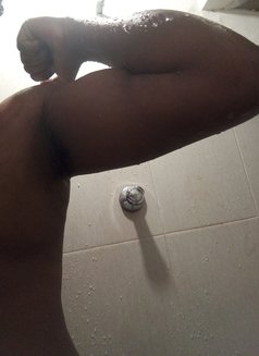 Slave for ladies - Male escort in Colombo Photo 1 of 2