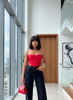 Nykole - puta in Lagos, Nigeria Photo 3 of 3