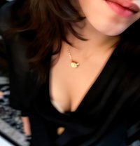 Nyl - Transsexual escort in Bangalore