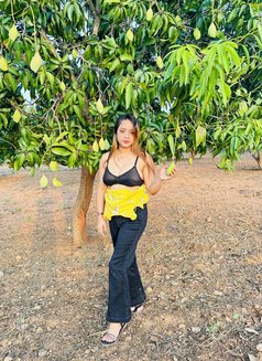 Nyra Pornstar - escort in Ahmedabad Photo 14 of 17