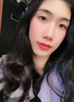 Oanh - masseuse in Mumbai Photo 4 of 4