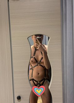 Jao'oat - Male escort in Al Manama Photo 7 of 8