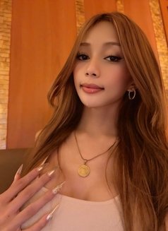 Linsy the city girl - Transsexual escort in Manila Photo 3 of 17