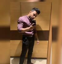 Oezy for Real Meet and Webcam - Male escort in New Delhi
