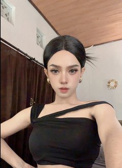 OF THE QUEEN BIG DICK DOM - Acompañantes transexual in Jakarta Photo 11 of 14