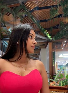 Offering Top High Class Call Girls Pune - escort in Pune Photo 4 of 9