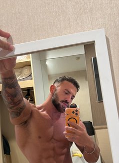 Agaab - Dominador masculino in Bangkok Photo 4 of 8