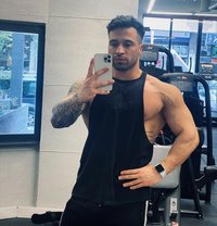 Oğuz - Male escort in İstanbul