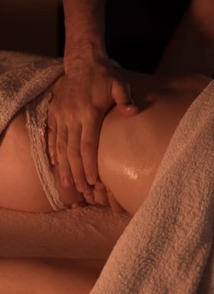 MASSAGE FOR WOMEN ONLY BY OHAN - masseur in Bangkok Photo 1 of 9
