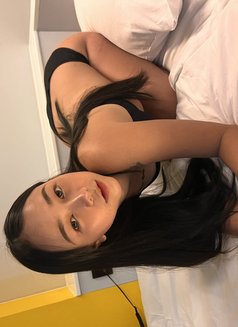 Oil queen - escort in Bangkok Photo 5 of 12