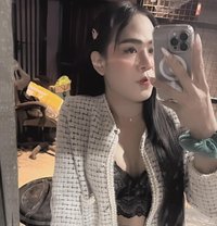 Oily - Transsexual escort in Abu Dhabi