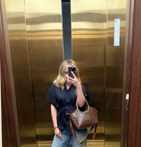 Oksana - escort in Baku