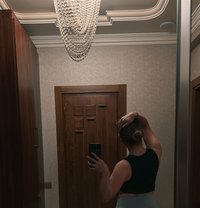 Oksana - escort in Baku