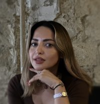 Oksana - escort in Baku Photo 3 of 5