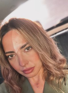 Oksana - escort in Baku Photo 5 of 9