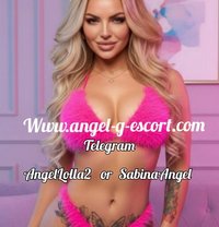 Oksanna - puta in Beirut Photo 1 of 4