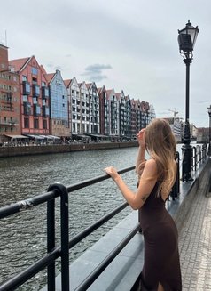 Ola - escort in Erbil Photo 2 of 3