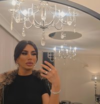 Olala XL - Transsexual escort in İstanbul Photo 19 of 19