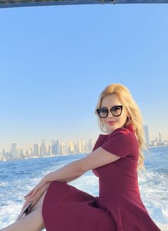 Olena - escort in Dubai Photo 18 of 21