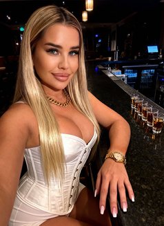 Olga New Star in Dubai - puta in Dubai Photo 7 of 10