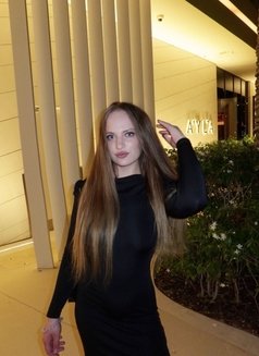 Olga - escort in Phuket Photo 3 of 4