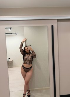 Olga - escort in Riyadh Photo 2 of 6