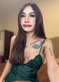 Ladyboy big cock - Transsexual escort in Khobar Photo 8 of 10