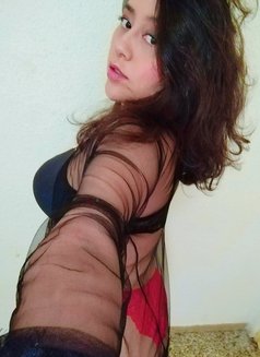 Oliso - escort in Frankfurt Photo 4 of 9