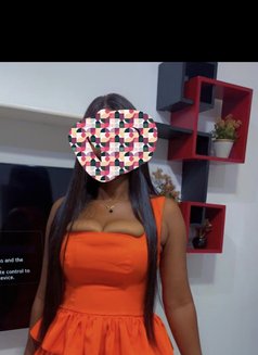 Oliv - escort in Abidjan Photo 2 of 3