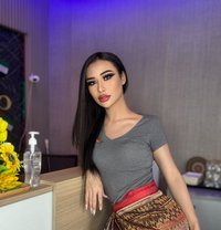 Olivia - Transsexual escort in Dubai
